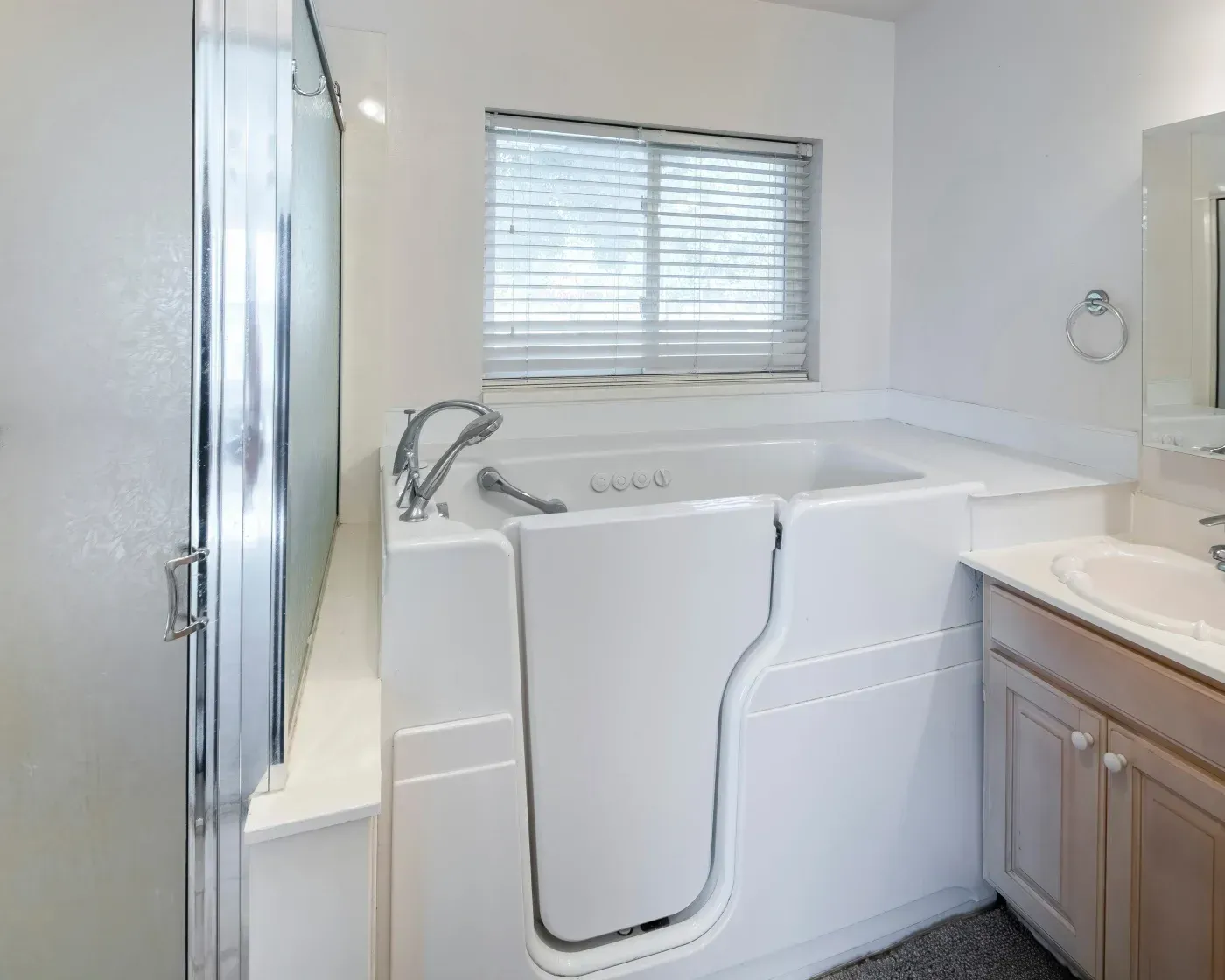 safe-walk-in-tub-springdale-ozark-home-pros